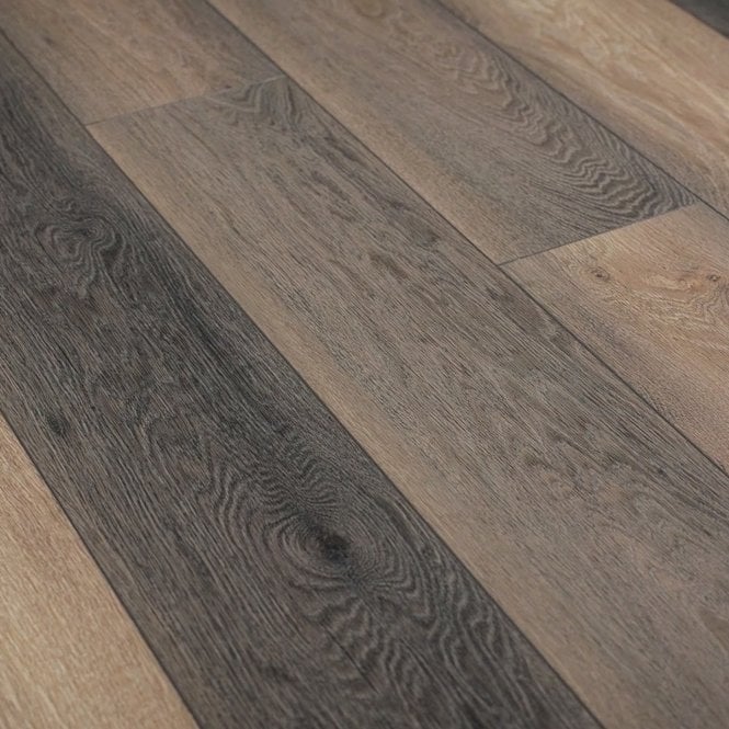 Gnarrenburg Oak Titanium - Robusto Villa 12mm Laminate Flooring - Image 4
