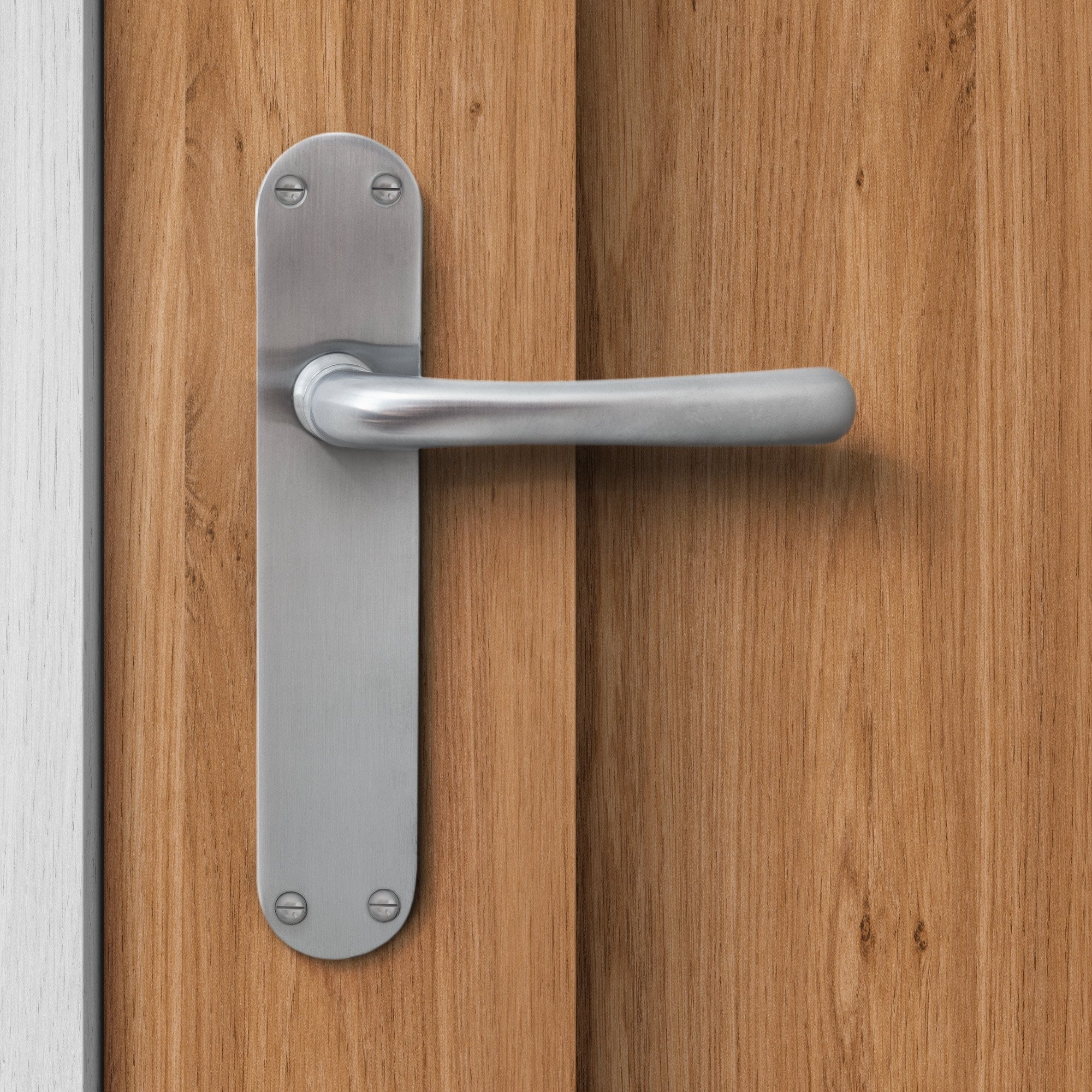 Palace Lever on Backplate Door Handle Set - Satin Chrome - Image 2