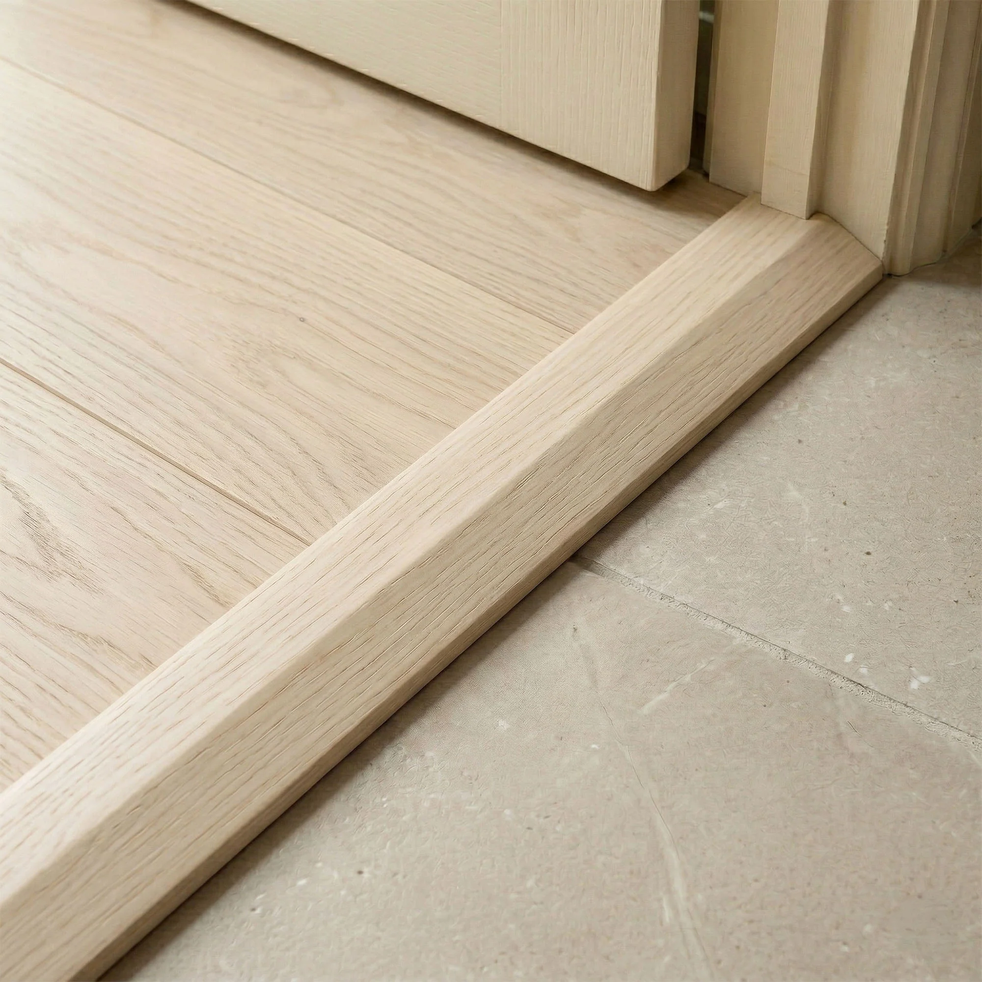 Ivory White Semi-Ramp Adapting Profile Door Bar 990mm - Image 2