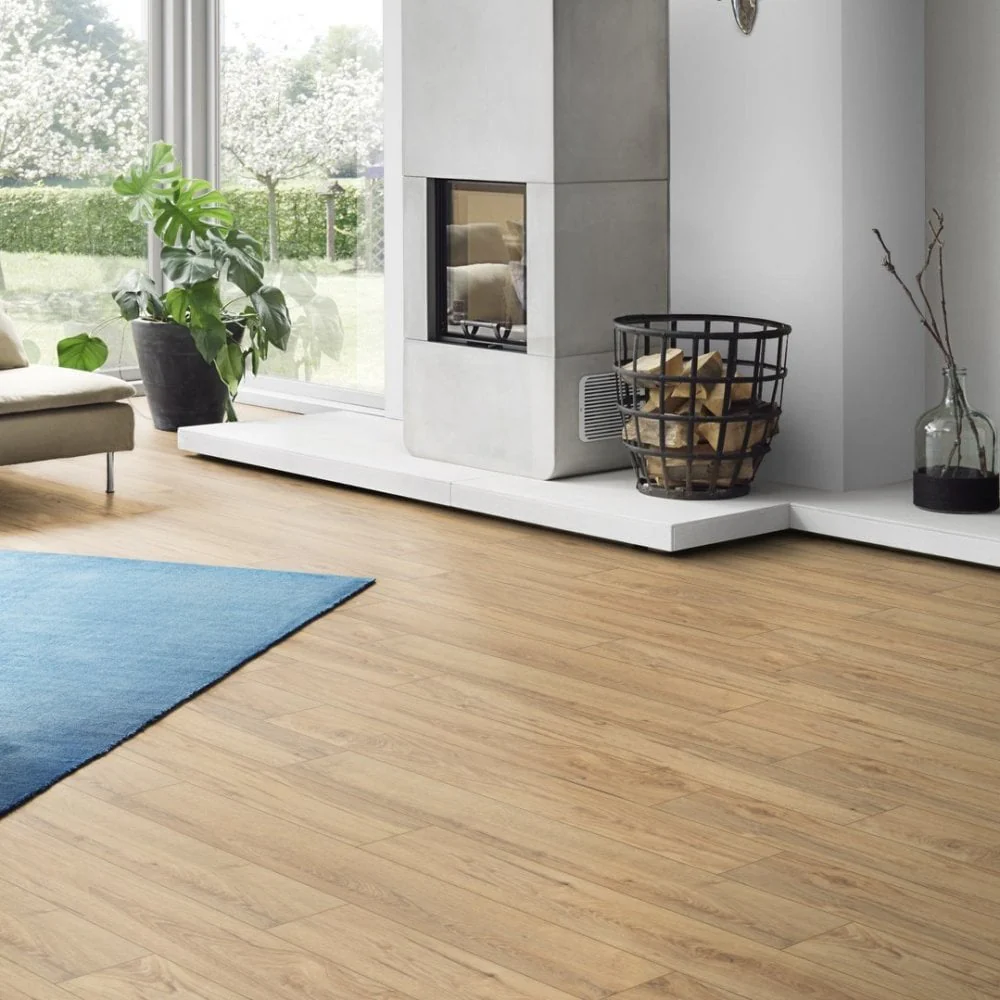 Armoury Oak - Supernatural Classic 8mm Embossed Laminate Flooring - Image 4
