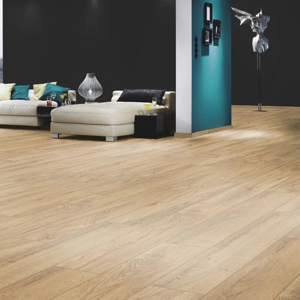 Armoury Oak - Supernatural Classic 8mm Embossed Laminate Flooring - Image 6