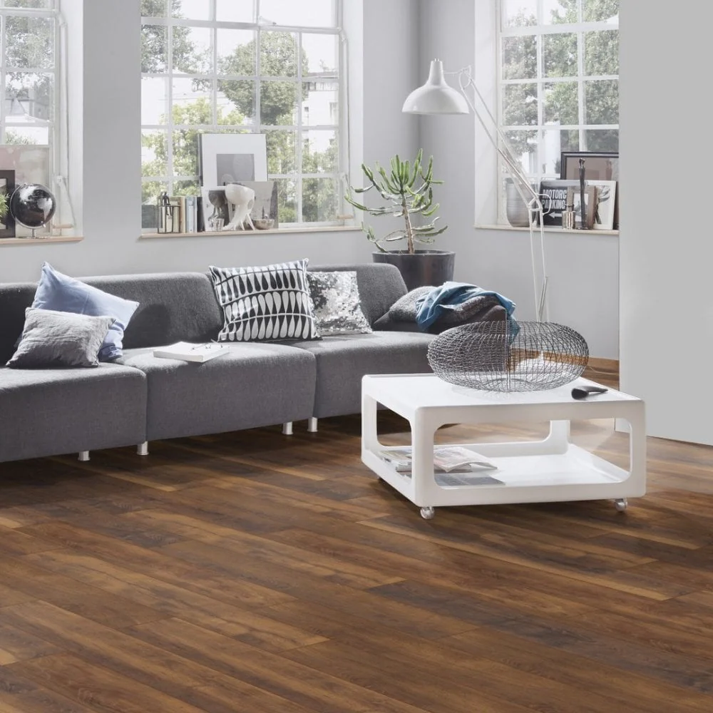 Laguna Oak - Atlantic 10mm Handscraped Moisture Resistant Laminate Flooring - Image 4