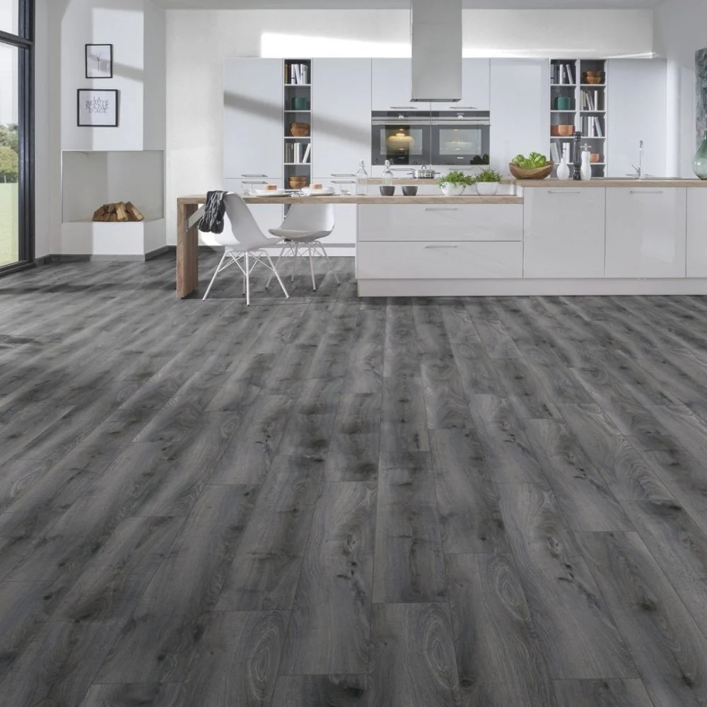 Tomahawk Oak - Supernatural Classic 8mm Laminate Flooring - Image 10