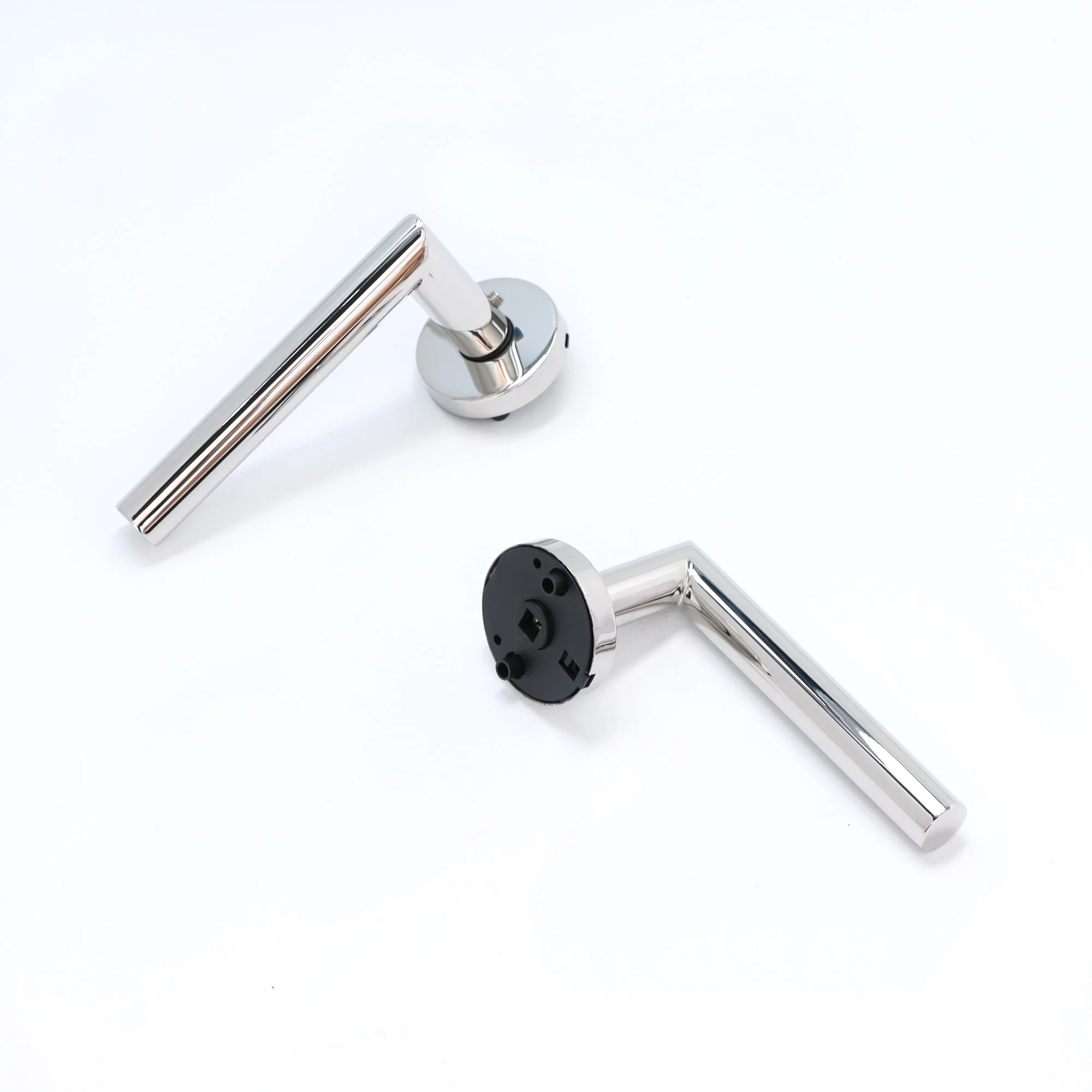 Lifestyle Alpha Lever on Round Rose Handle Set - Polished Chrome - Image 3