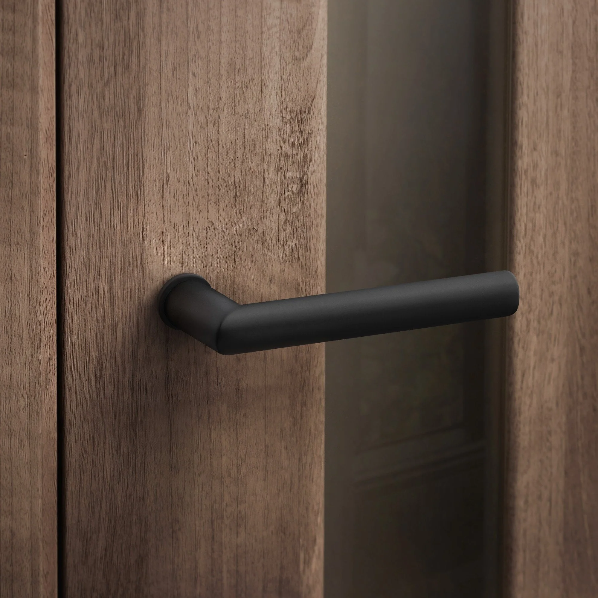 Studio Industrial Round Rose Lever Door Handle Set - Matt Black - Image 5