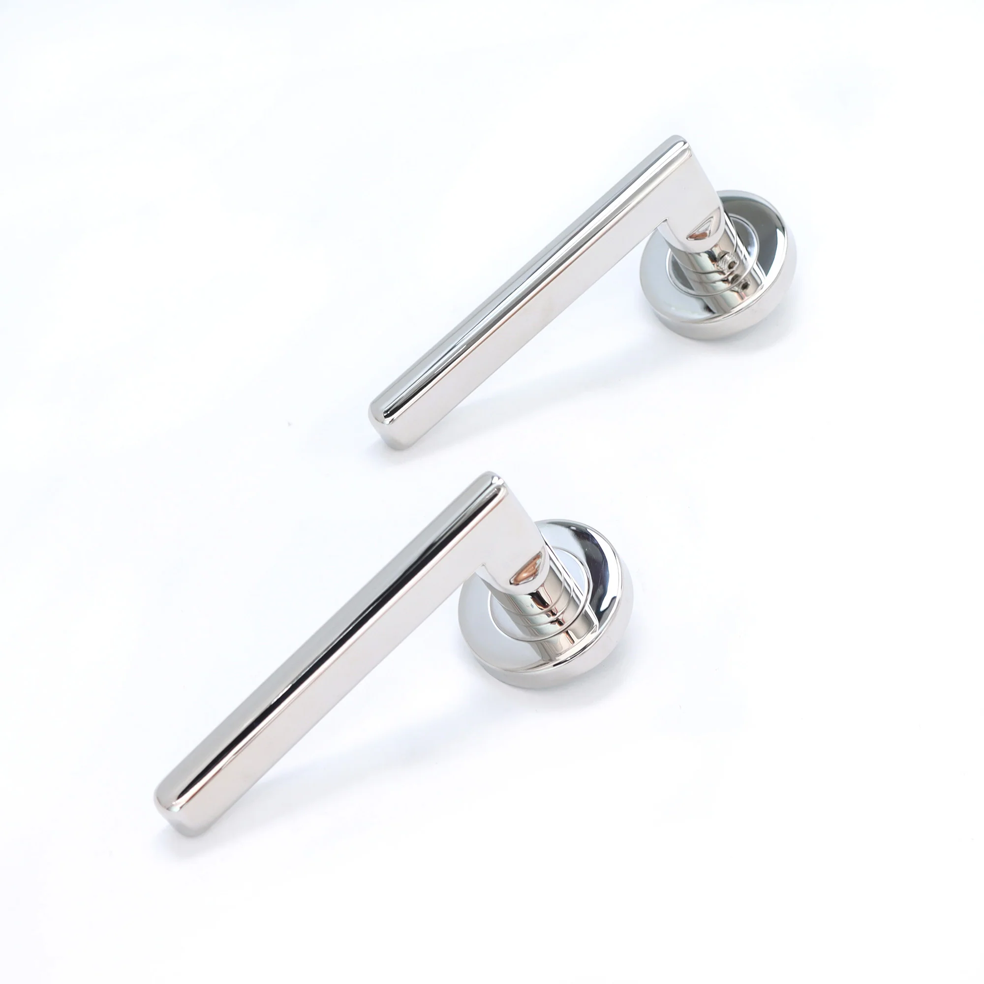 Superior Luna Lever on Round Rose Handle Set - Polished Stainless Steel - Image 6