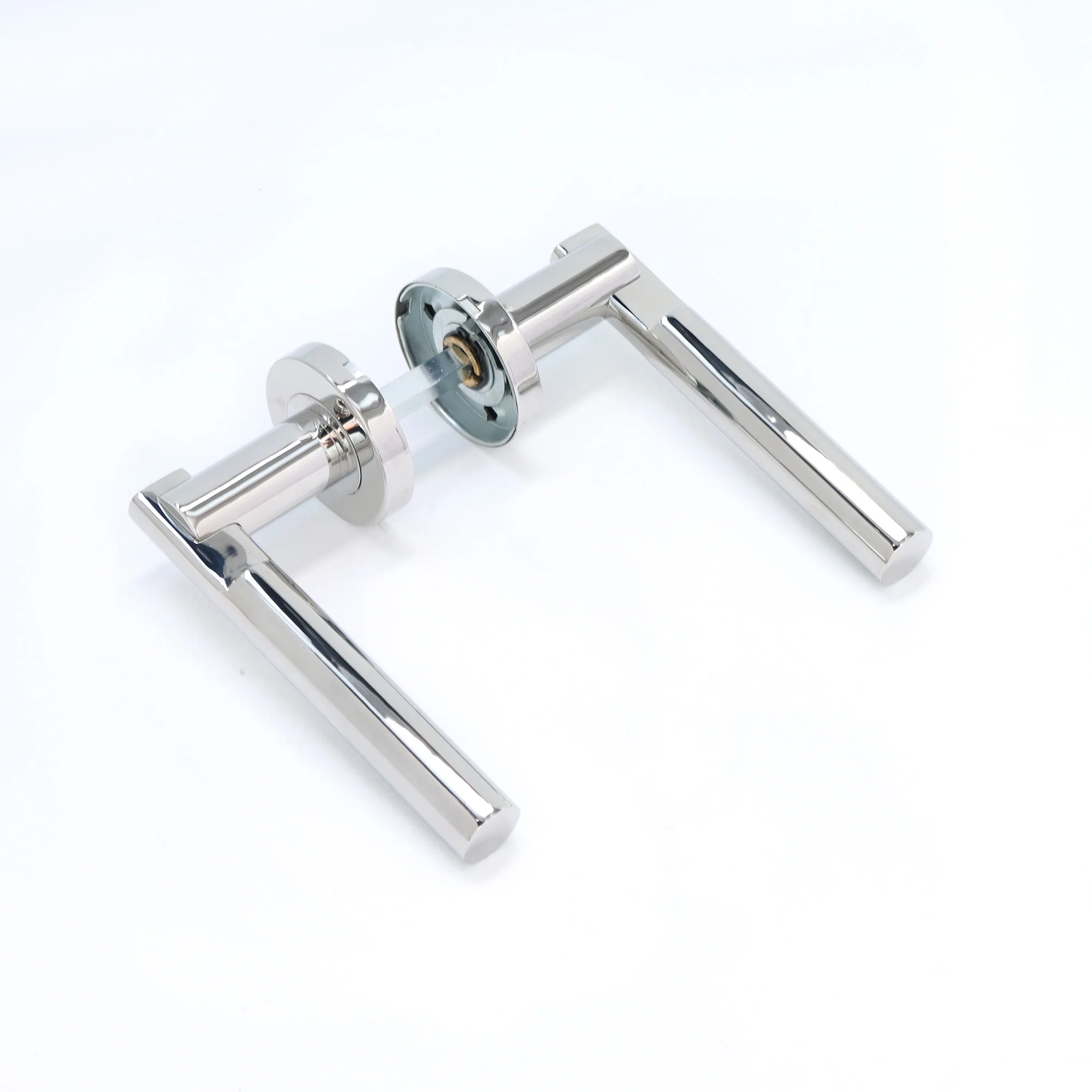 Superior Titan Lever on Round Rose Bathroom Handle Set - Polished Stainless Steel - Image 2