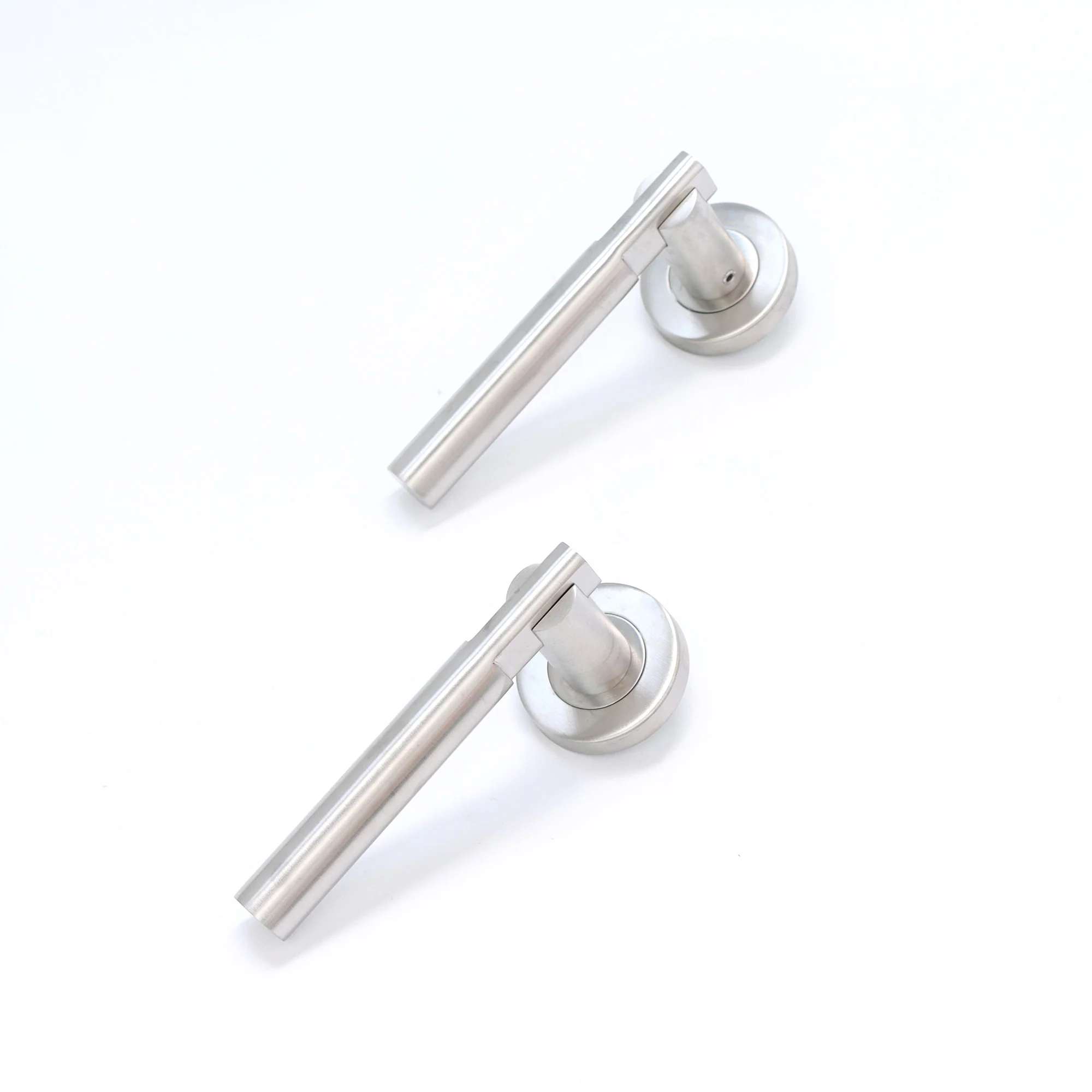 Superior Titan Lever on Round Rose Handle Set - Satin Stainless Steel - Image 6
