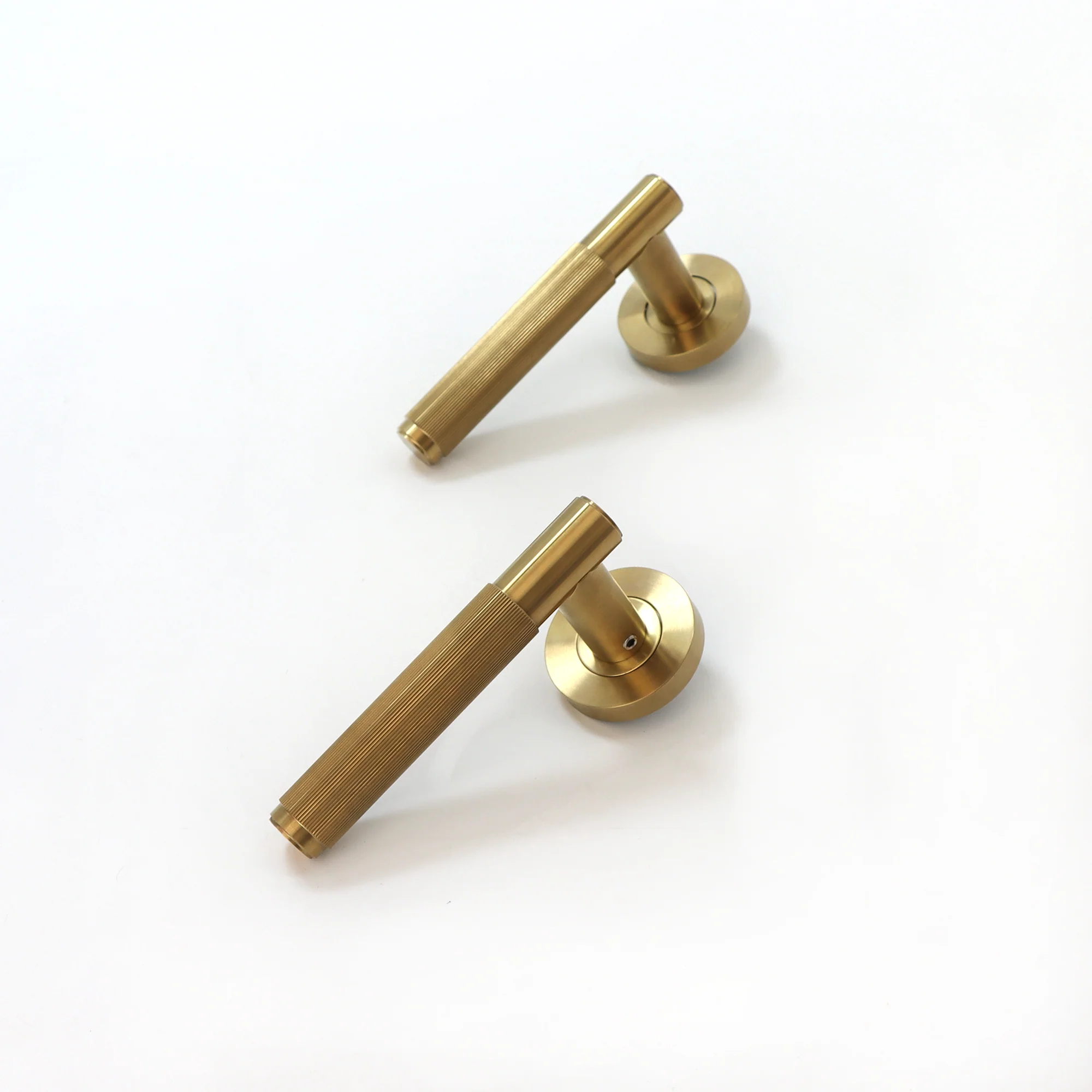 Fluted Lever on Round Rose Door Handle Set - Satin Gold - Image 5