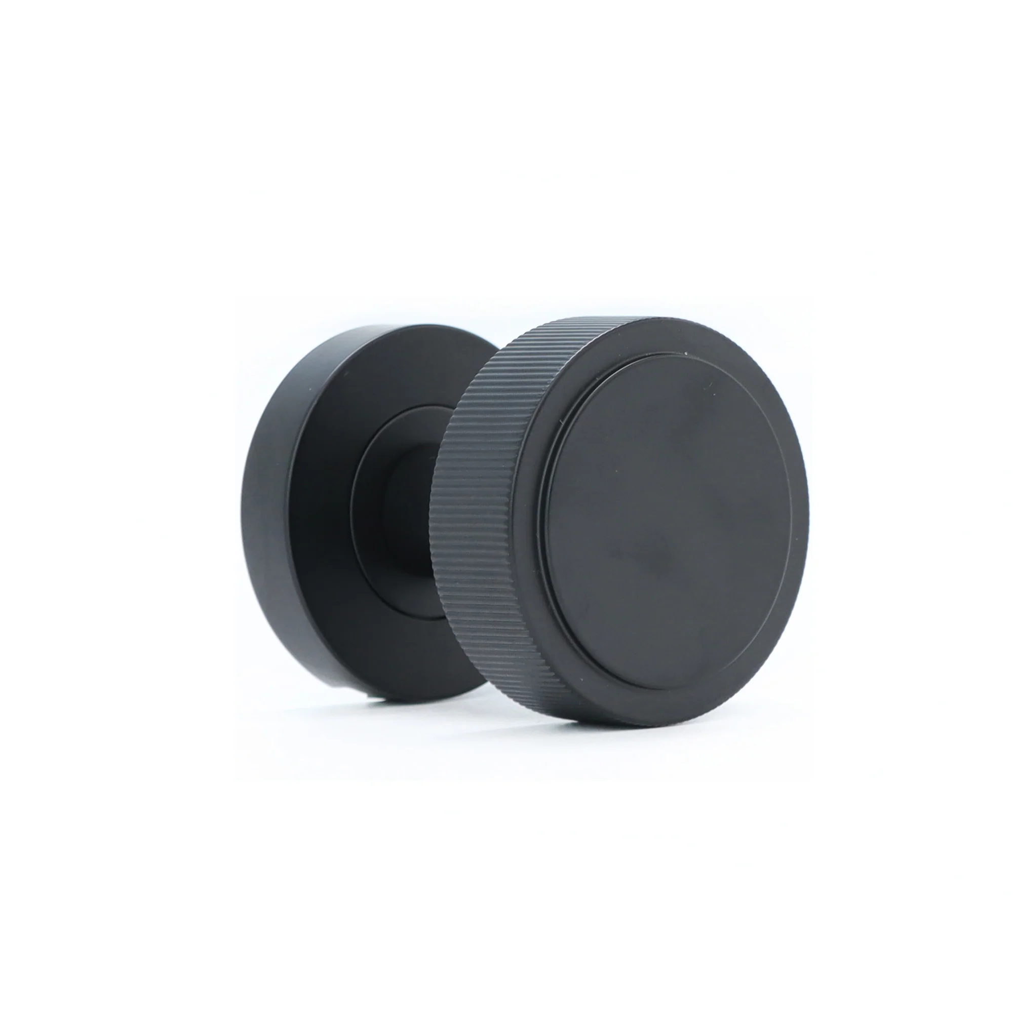 Fluted Round Rose Door Knob Set - Matt Black - Image 2