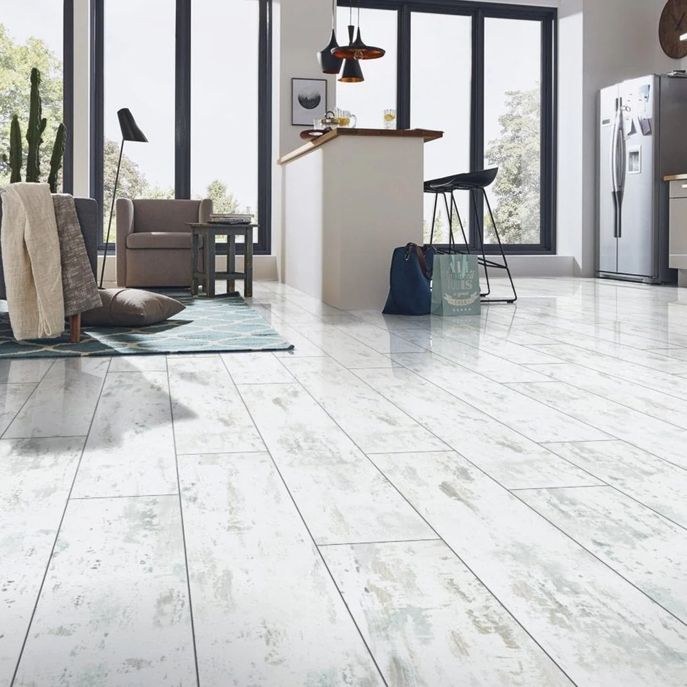 Antique White - Lustre 8mm High Gloss Laminate Flooring - Image 3