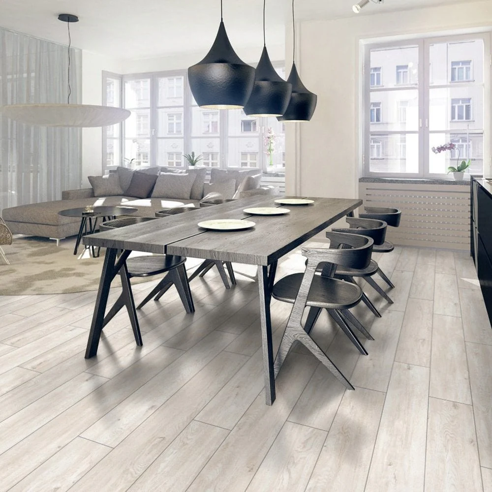 County Oak - Lustre 8mm High Gloss Laminate Flooring - Image 10