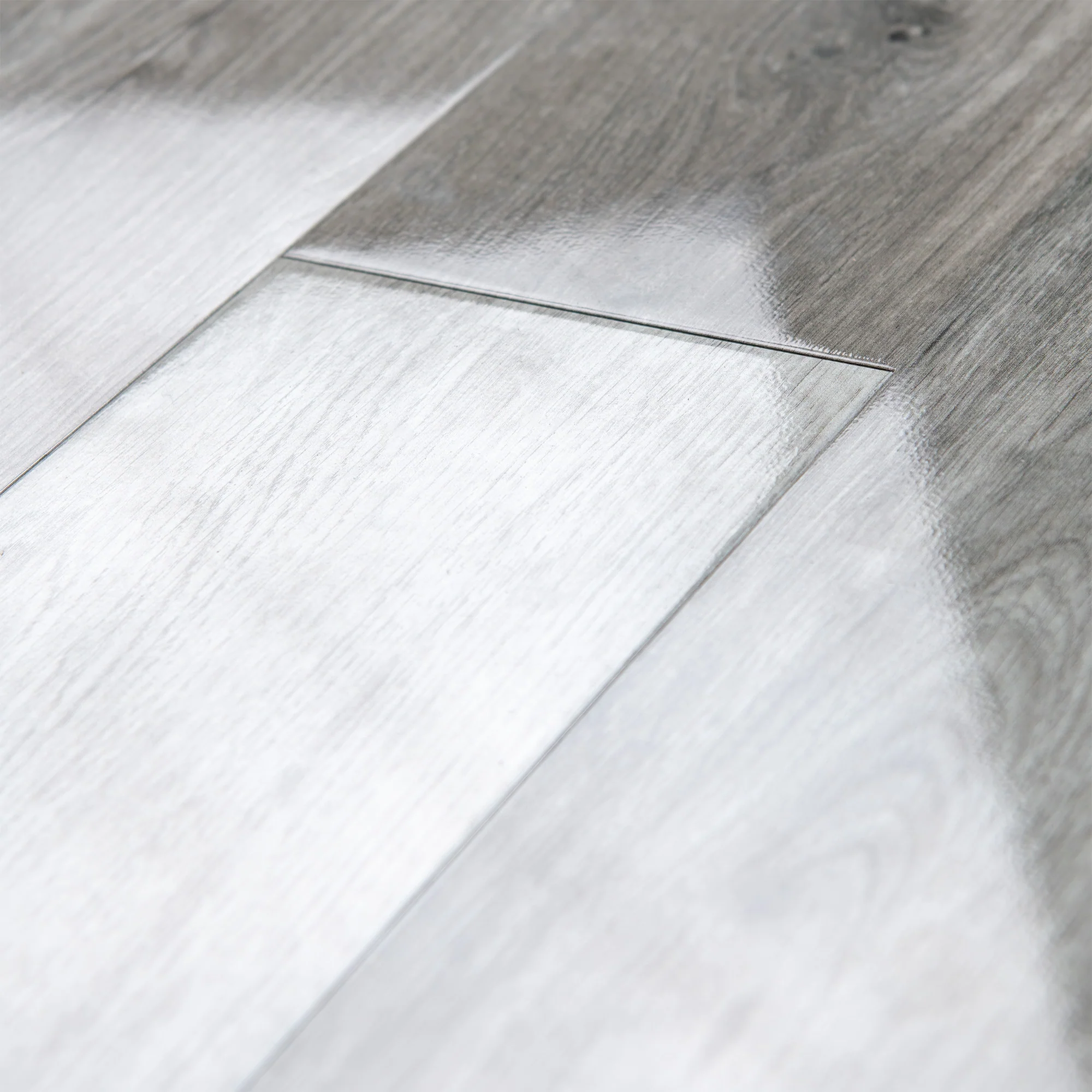 Oak Uptown - Aqua Pro 8mm High Gloss Laminate Flooring - Image 6